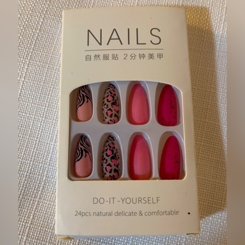 🌸 Hot Pink Leopard and Zebra Press On Nails